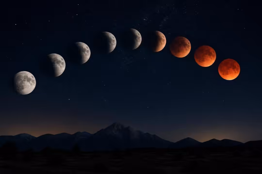 ne manquez pas l'éclipse totale de lune du 3 mars 2026. suivez en direct chaque phase de ce spectacle céleste exceptionnel pour vivre une expérience inoubliable.