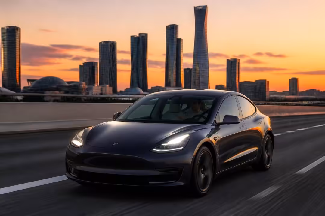 découvrez si le fsd de tesla à 99 € par mois est un investissement rentable pour profiter pleinement de la conduite autonome et améliorer votre expérience de conduite.