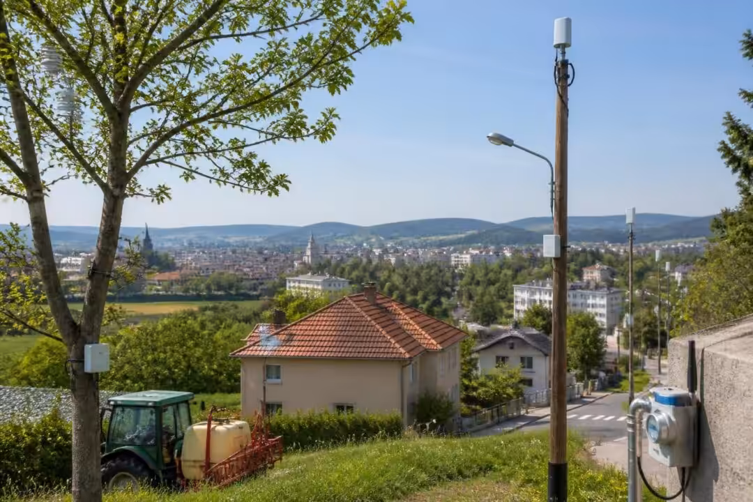 le siel lance un réseau bas débit départemental spécialement conçu pour l'internet des objets (iot), facilitant la connectivité et les applications intelligentes dans la région.